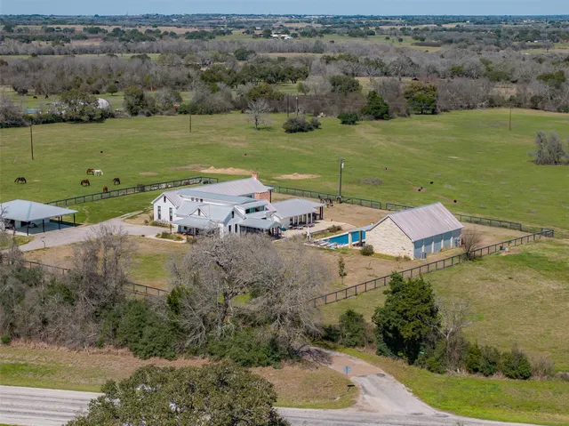 $3,875,000 | 4620 Treybig Loop, Fayetteville, TX 78940