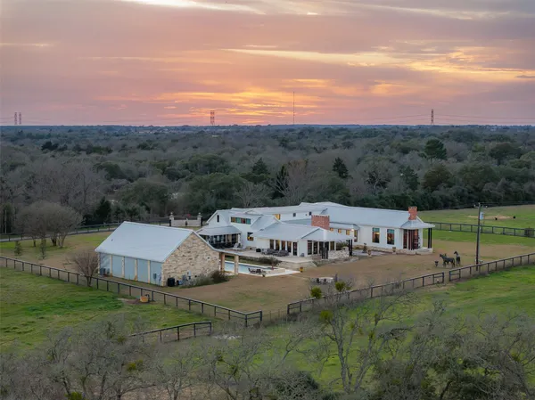 $3,875,000 | 4620 Treybig Loop, Fayetteville, TX 78940