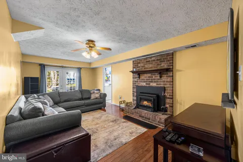 $445,000 | 3527 Smokethorn Court, Waldorf, MD 20602