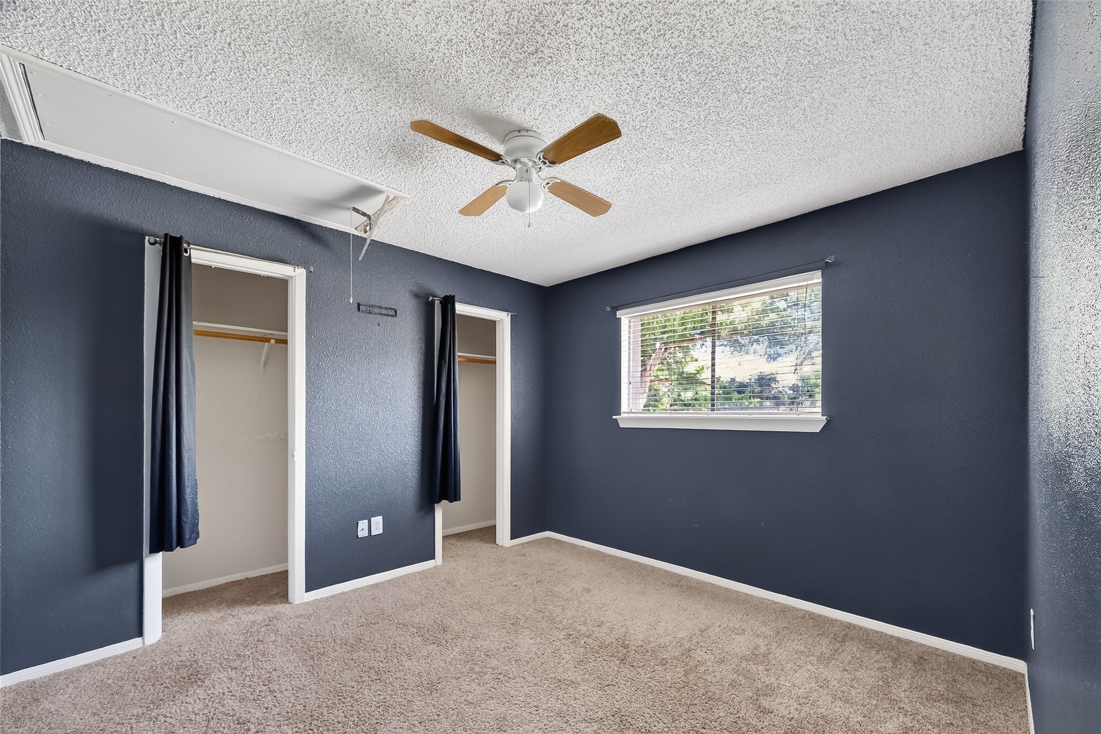 1505 Ward Road, Unit 214 Baytown, TX 77520 - Photo 21 of 33 2nd Bedroom