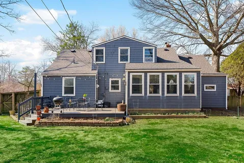 $499,000 | 7409 Ash Street, Prairie Village, KS 66208