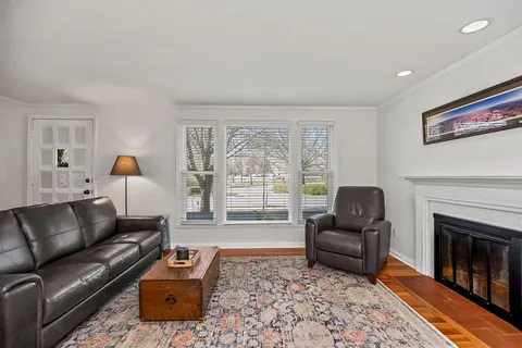 $499,000 | 7409 Ash Street, Prairie Village, KS 66208