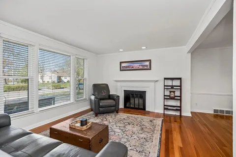 $499,000 | 7409 Ash Street, Prairie Village, KS 66208