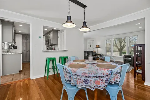 $499,000 | 7409 Ash Street, Prairie Village, KS 66208