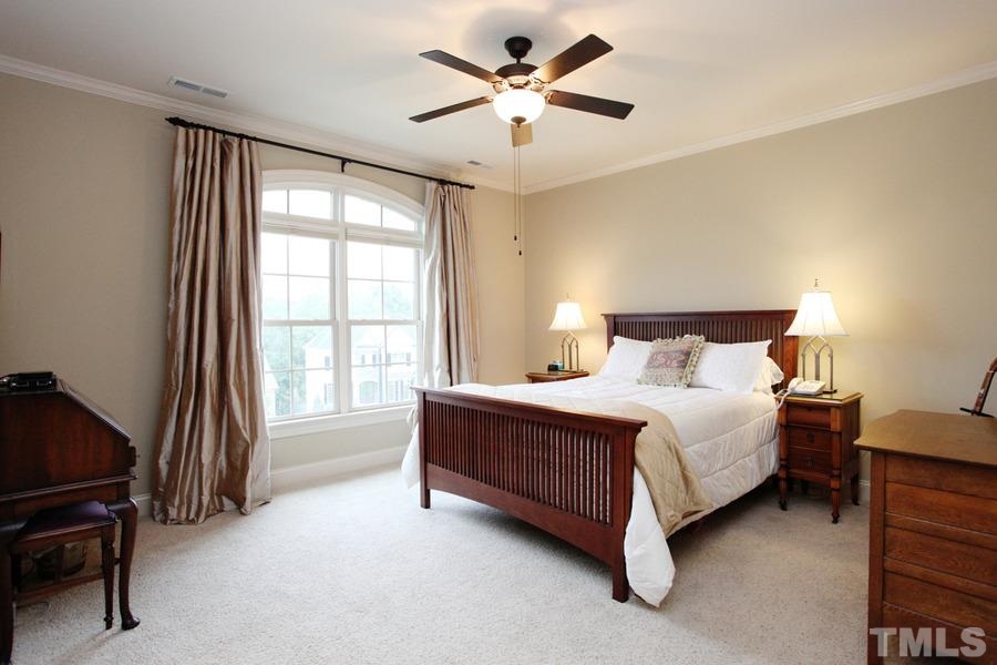 5312 Pomfret Point Raleigh, NC 27612 - Photo 17 of 25 Gallery Image 17