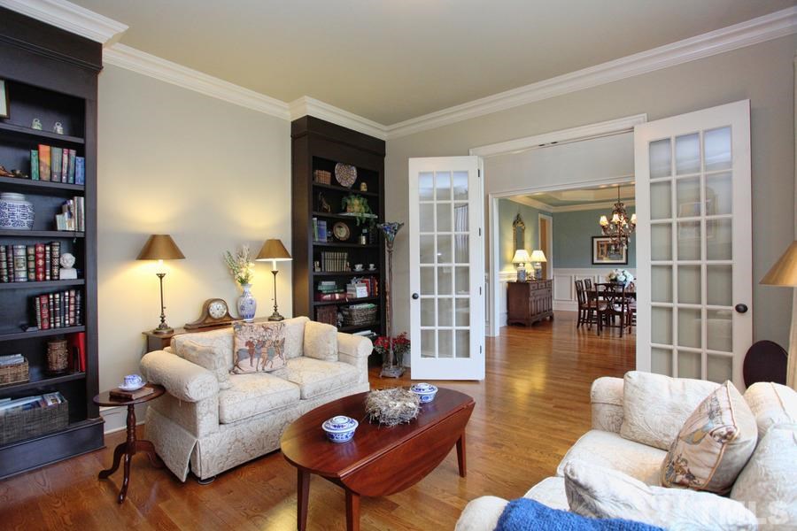 5312 Pomfret Point Raleigh, NC 27612 - Photo 4 of 25 Gallery Image 4