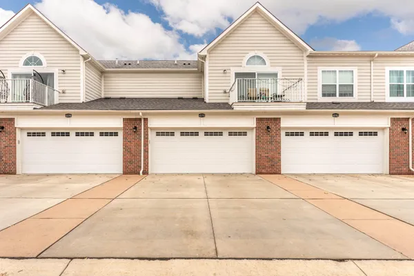 $2,400 | 45790 Aragon Lane, Canton, MI 48187