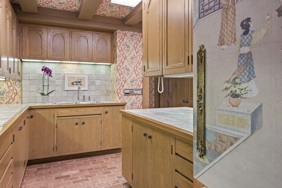 54 Hibbard Road Northfield, IL 60093 - Photo 36 of 68