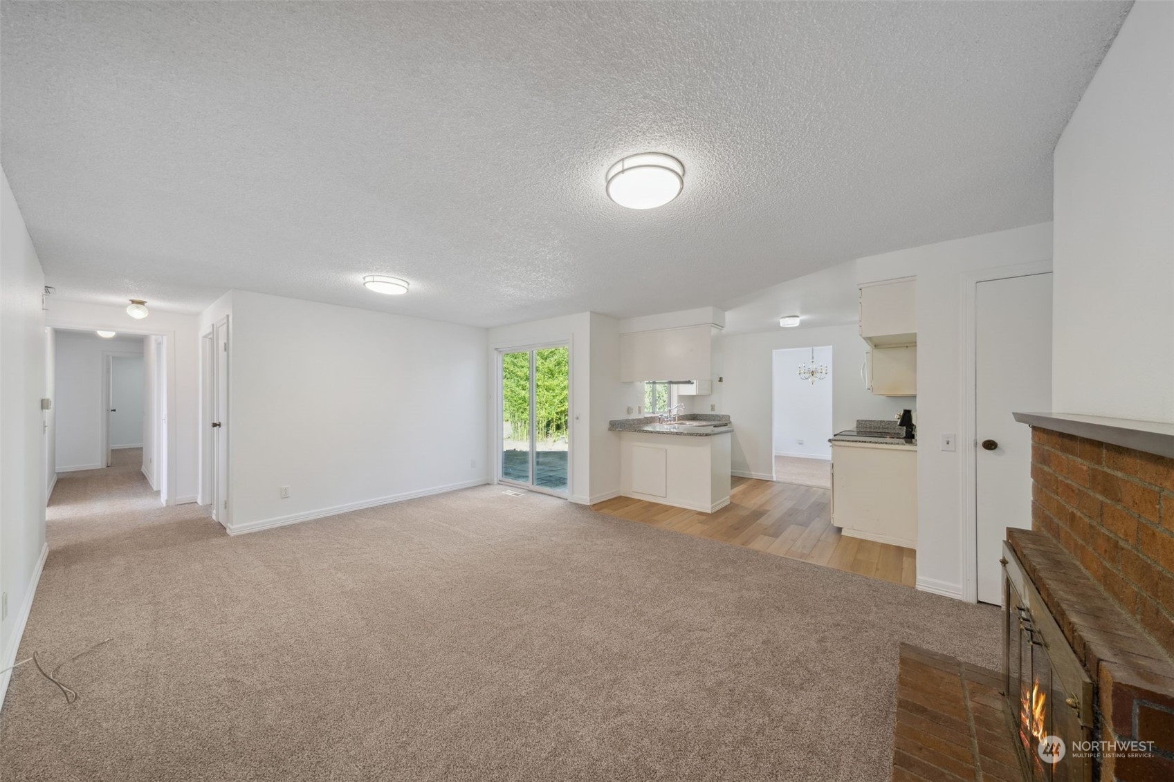 14041 156th Avenue Southeast Renton, WA 98059 - Photo 10 of 25 Gallery Image 10