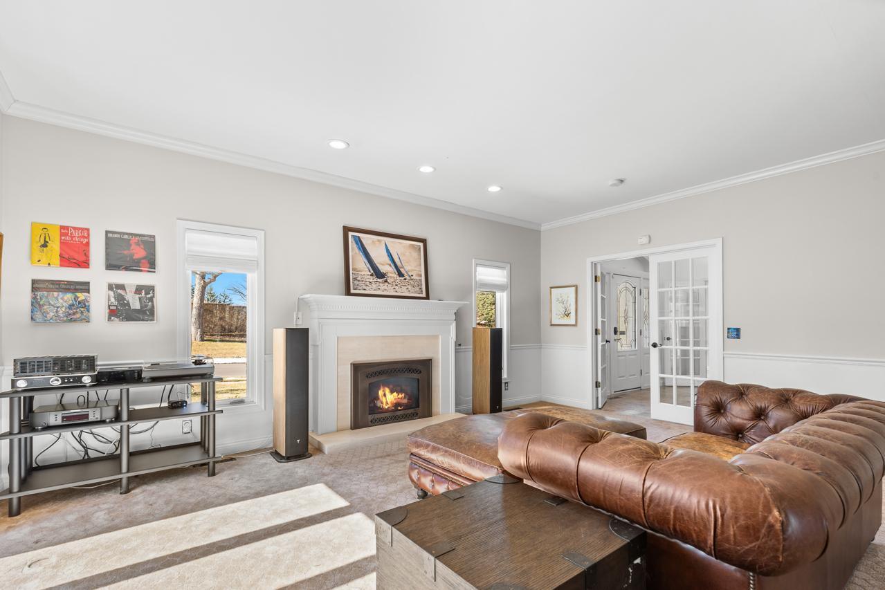 10692 Mt Curve Road Eden Prairie, MN 55347 - Photo 13 of 78 Gallery Image 13