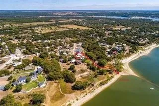 $1,295 | 117 Beachview Loop, Whitney, TX 76692