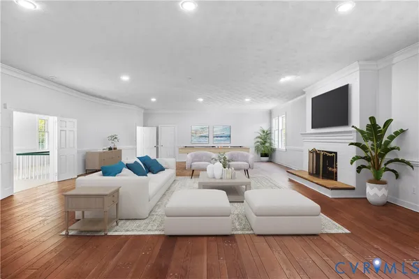 a view of a tennis court