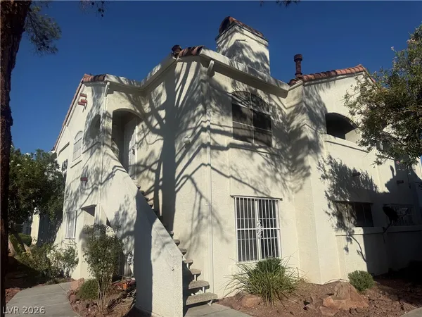 $1,200 | 4500 West Lake Mead Boulevard, Unit 202, Las Vegas, NV 89108