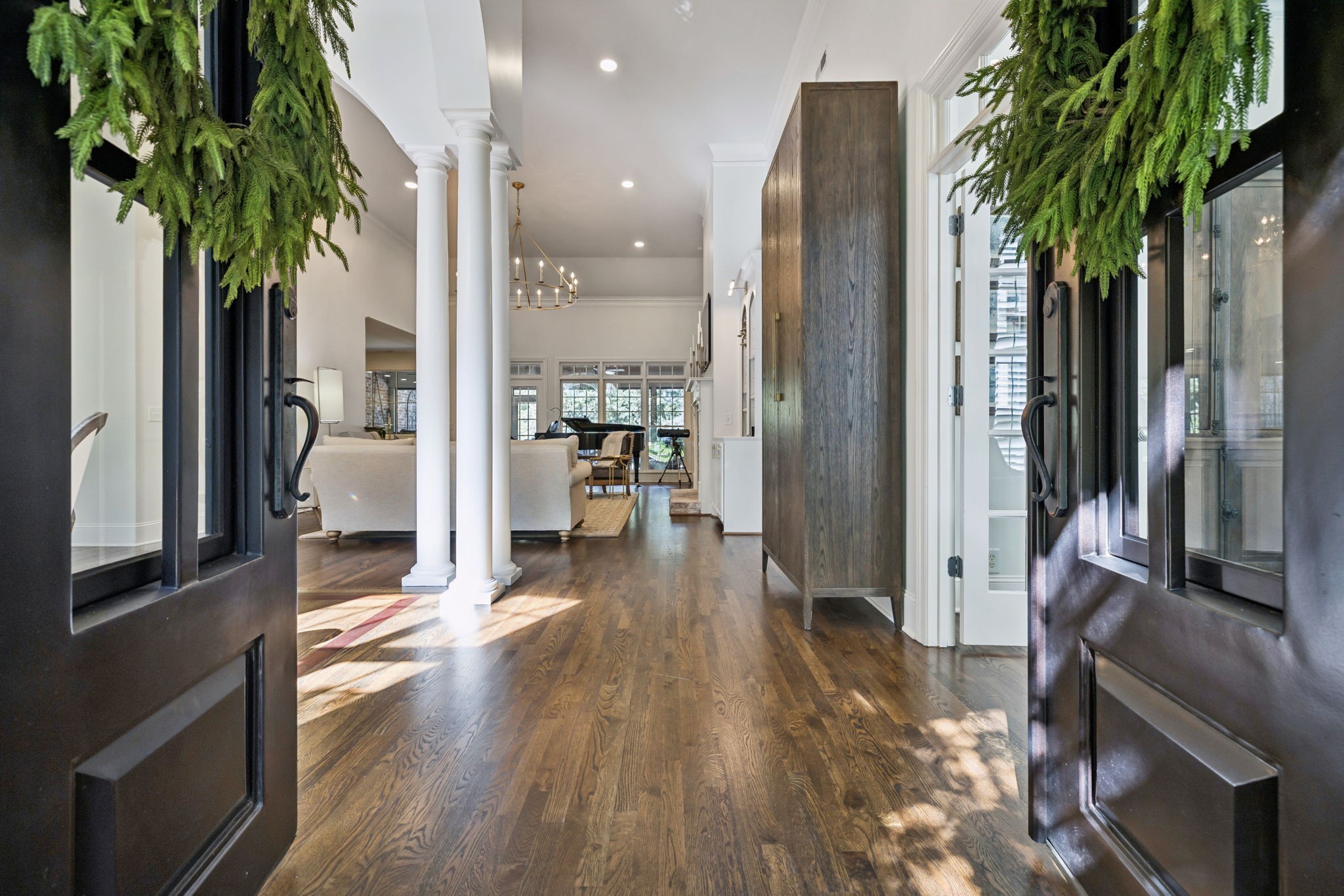 829 Highgrove Circle Franklin, TN 37069 - Photo 3 of 98