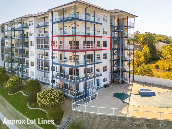 $599,000 | 183 Upper Monarch Cove Drive, Unit 4A, Lake Ozark, MO 65049