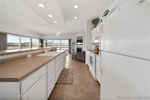 $599,000 | 183 Upper Monarch Cove Drive, Unit 4A, Lake Ozark, MO 65049