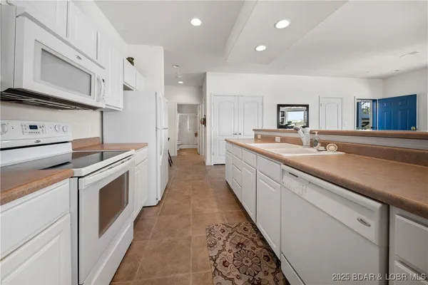 $599,000 | 183 Upper Monarch Cove Drive, Unit 4A, Lake Ozark, MO 65049