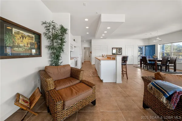 $599,000 | 183 Upper Monarch Cove Drive, Unit 4A, Lake Ozark, MO 65049