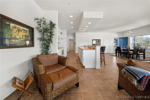 $599,000 | 183 Upper Monarch Cove Drive, Unit 4A, Lake Ozark, MO 65049