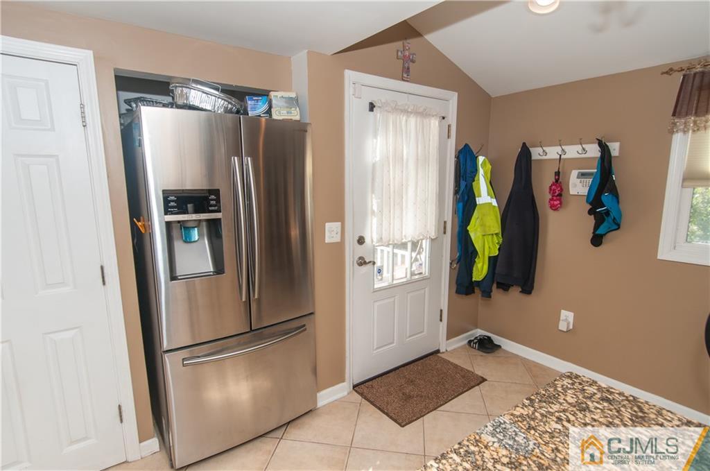 161 Pension Road Manalapan, NJ 07726 - Photo 3 of 25 Gallery Image 3