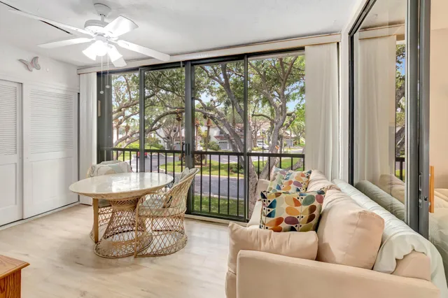 $200,000 | 5414 Venetia Court, Unit G, Boynton Beach, FL 33437