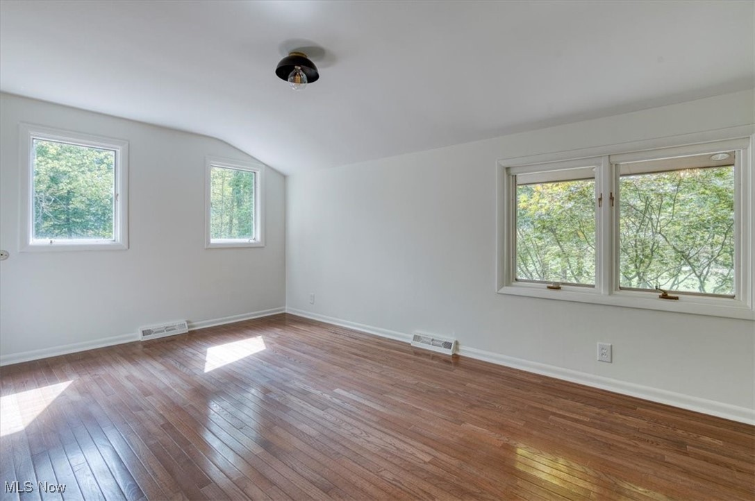 2825 Belgrave Road Cleveland, OH 44124 - Photo 29 of 39 Gallery Image 29