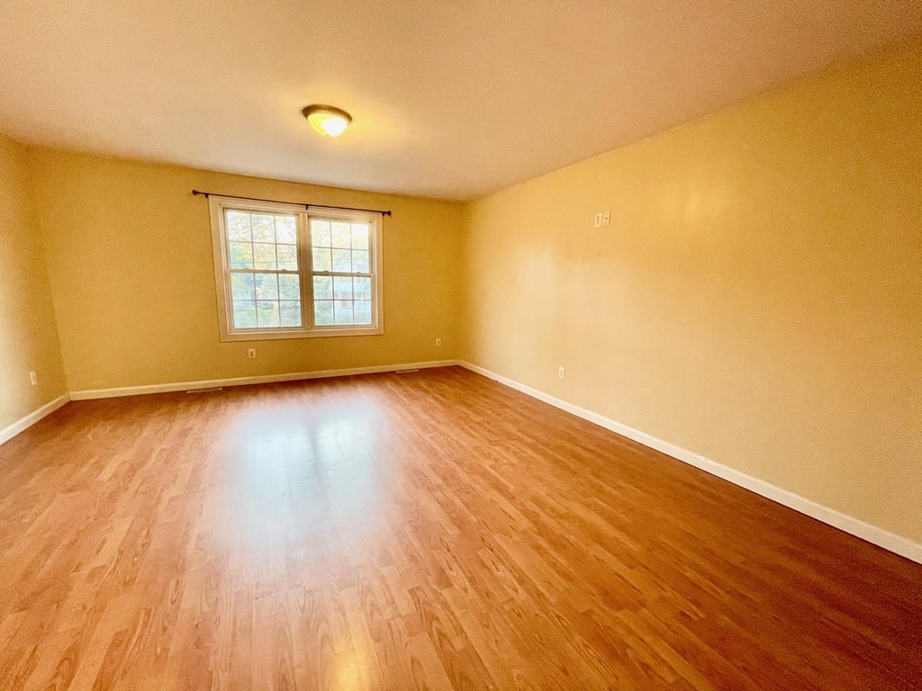 13 Ruskin Street Springfield, MA 01108 - Photo 13 of 20