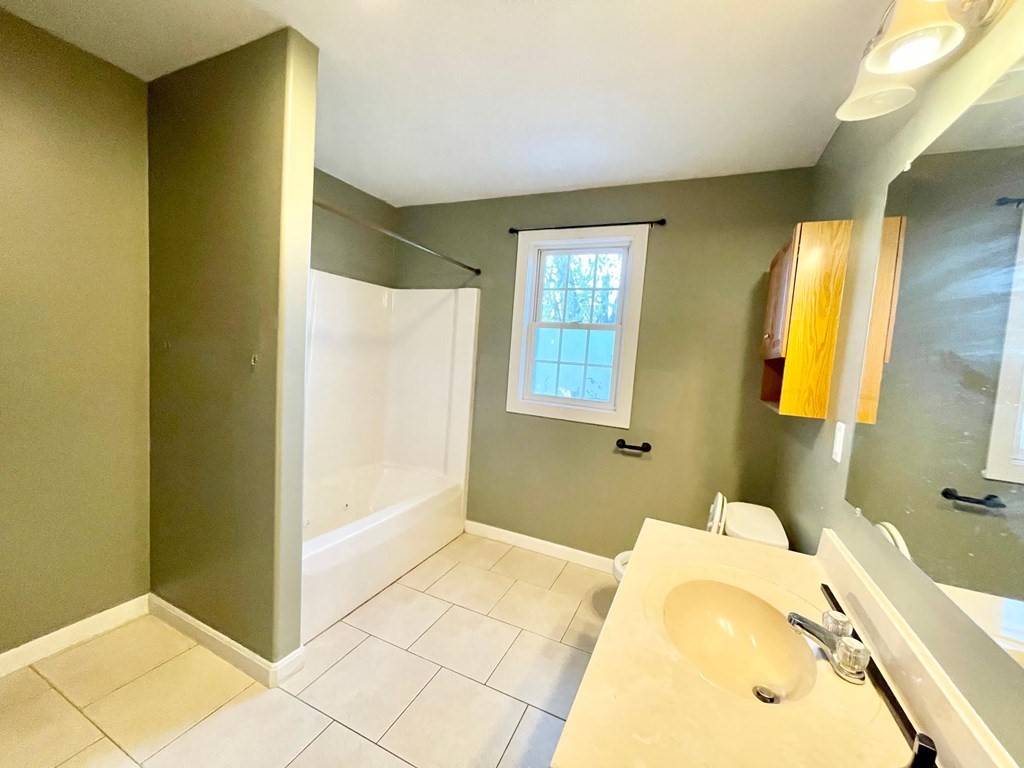 13 Ruskin Street Springfield, MA 01108 - Photo 15 of 20