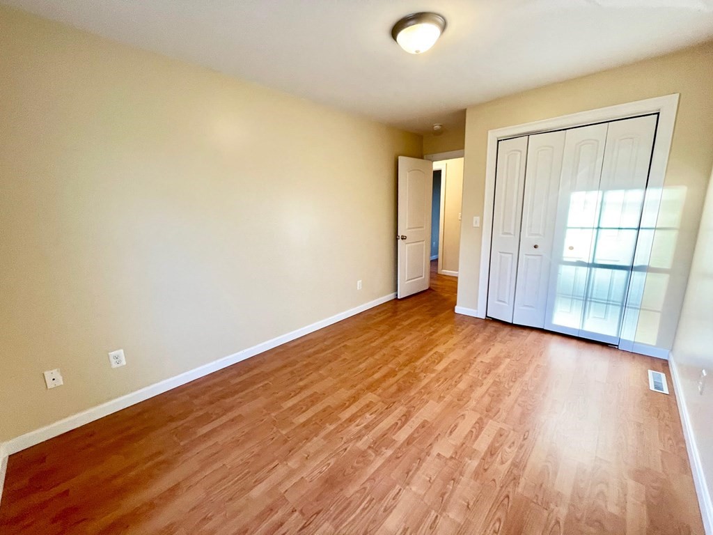 13 Ruskin Street Springfield, MA 01108 - Photo 18 of 20