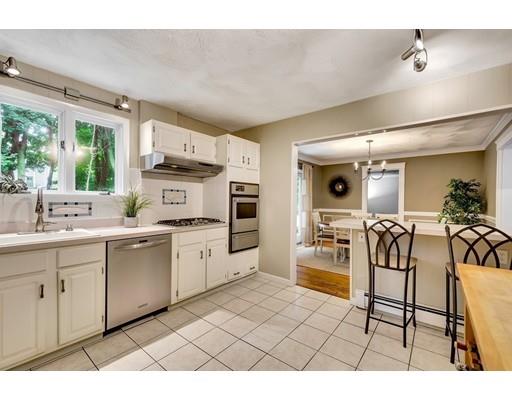 81 Prospect Street Wellesley, MA 02481 - Photo 3 of 24 Gallery Image 3