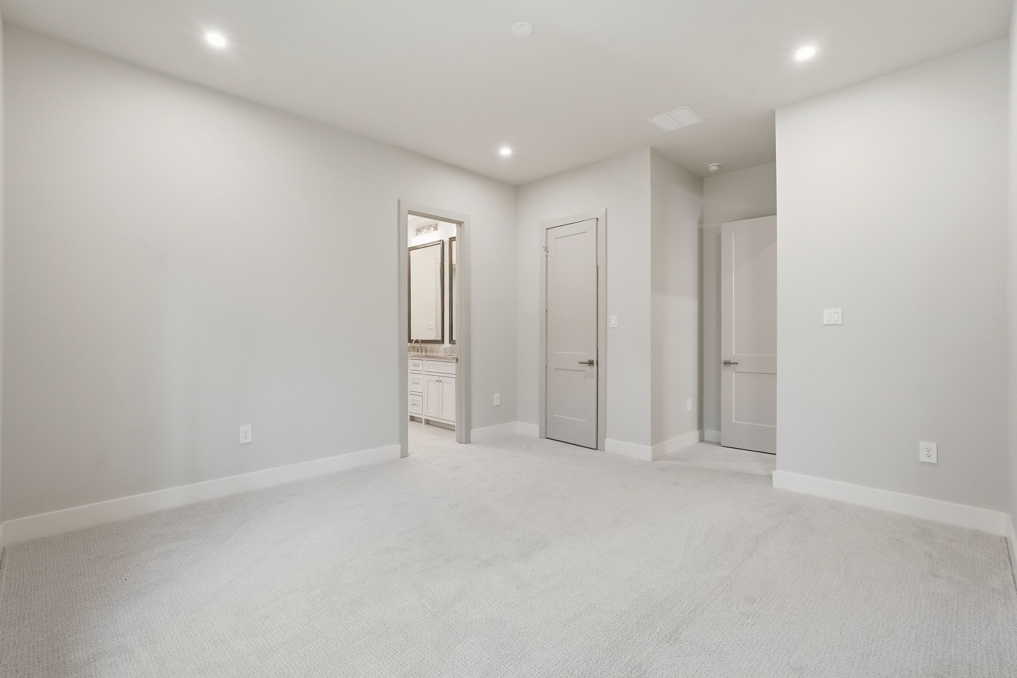 7248 Red Oak Grove Road Montgomery, TX 77316 - Photo 36 of 50 a view of an empty room