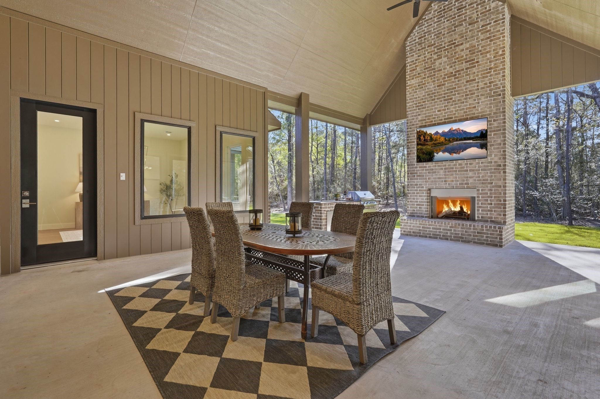 7248 Red Oak Grove Road Montgomery, TX 77316 - Photo 42 of 50 a view of a livingroom with furniture and window