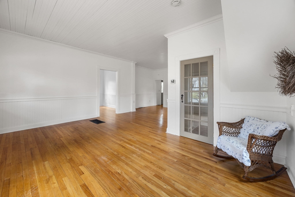 194 Rte 6a Yarmouth, MA 02675 - Photo 10 of 40