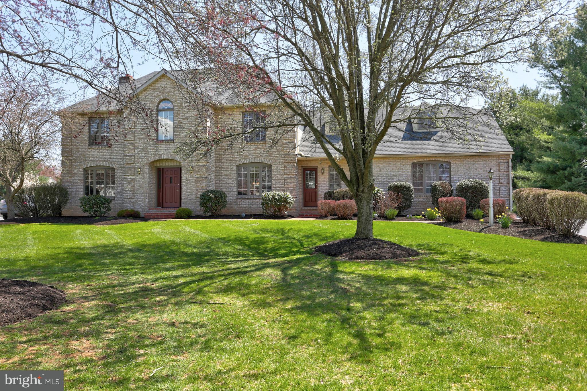 552 Greenhowe Drive Lititz, PA 17543 - Photo 2 of 47
