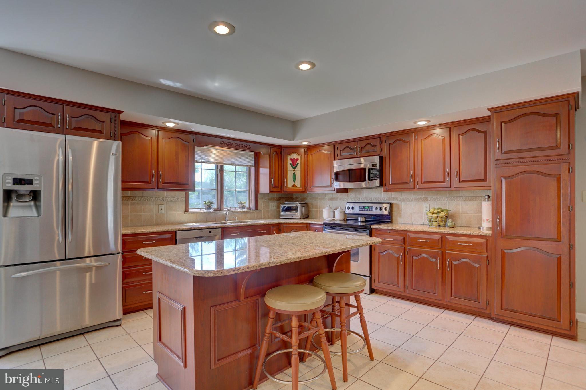 552 Greenhowe Drive Lititz, PA 17543 - Photo 10 of 47