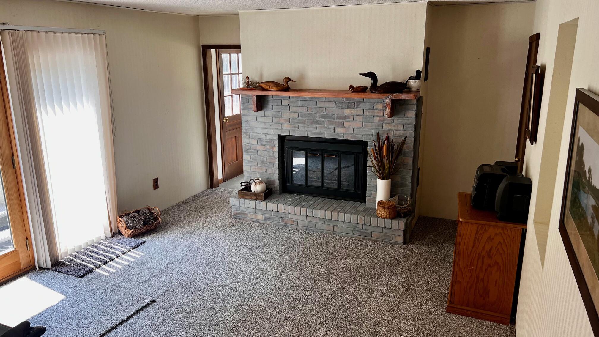 1821 West Hansen Road Scottville, MI 49454 - Photo 16 of 45 Family Room