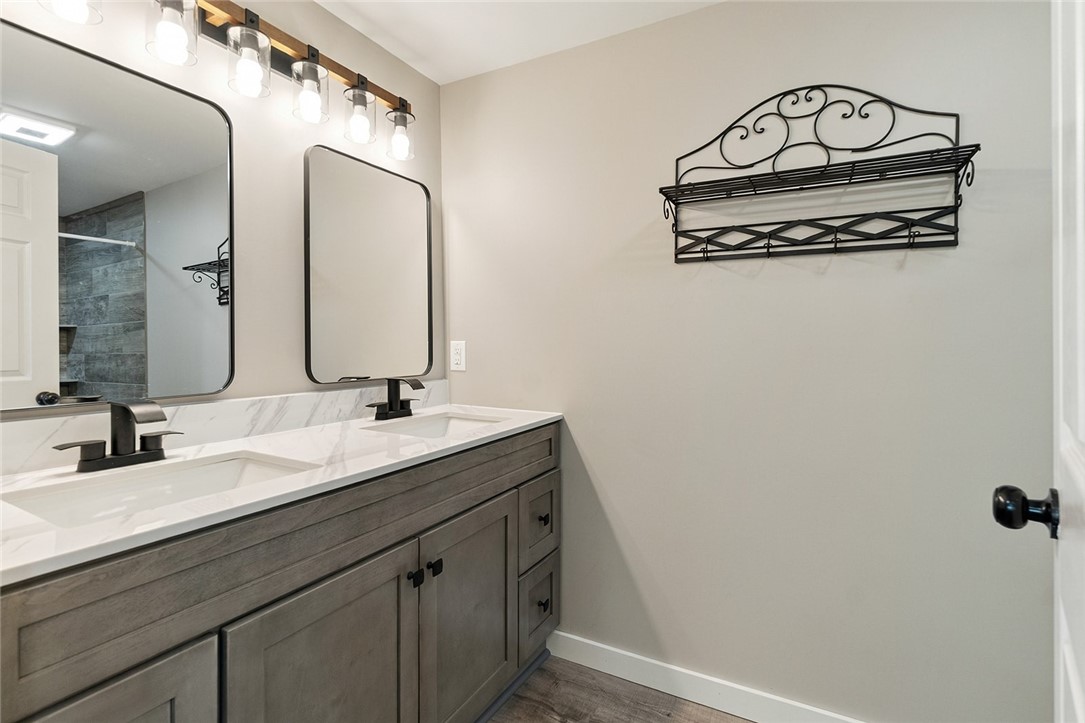 955 Hopeton Road Torrey, NY 14527 - Photo 28 of 46 Main Floor - 1st Primary Suite 1 - En suite!