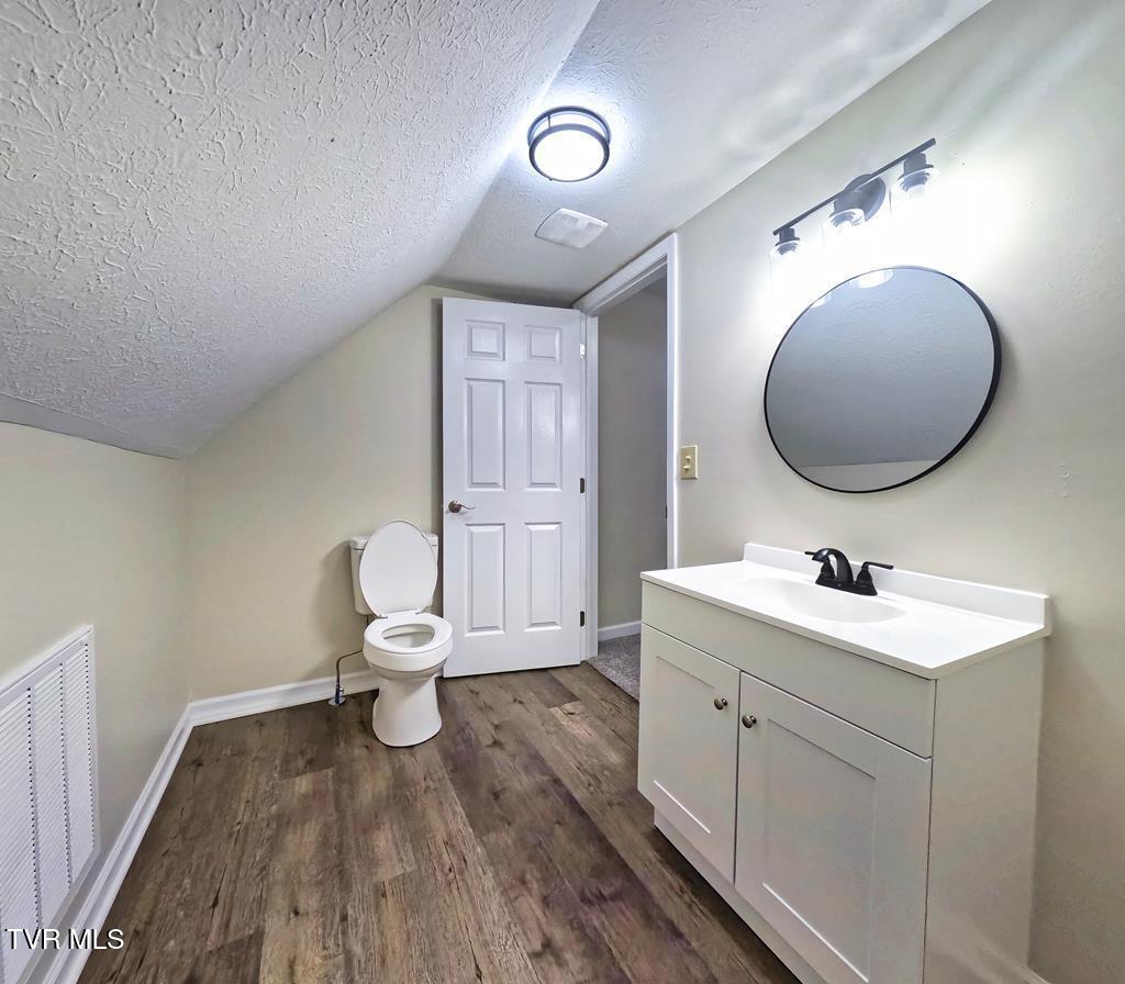 1803 Ivy Ridge Road Cleveland, VA 24225 - Photo 7 of 14 100348_8