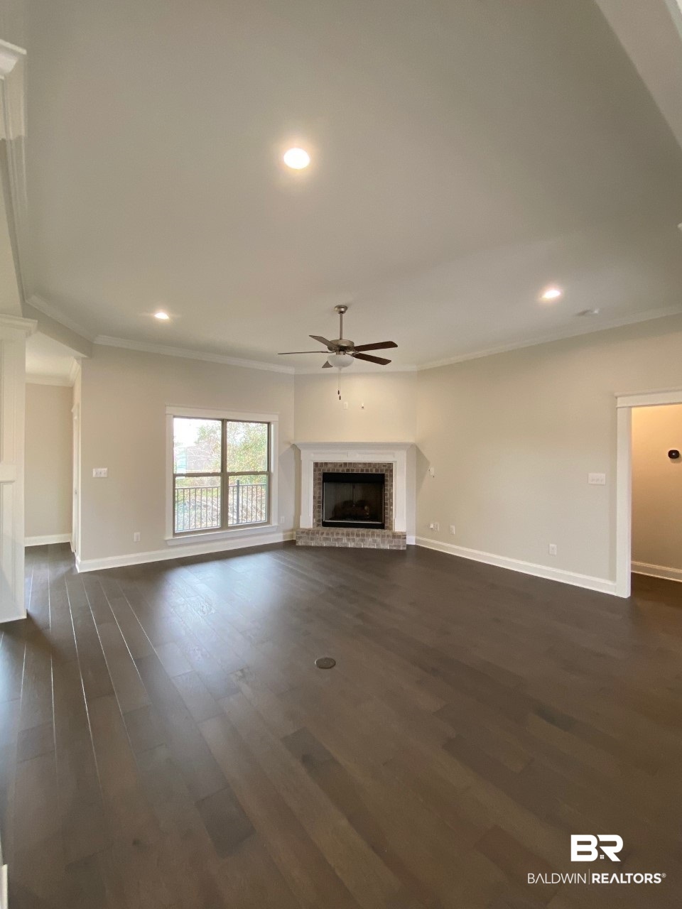 8727 Rosedown Lane Daphne, AL 36526 - Photo 4 of 35 Living Room