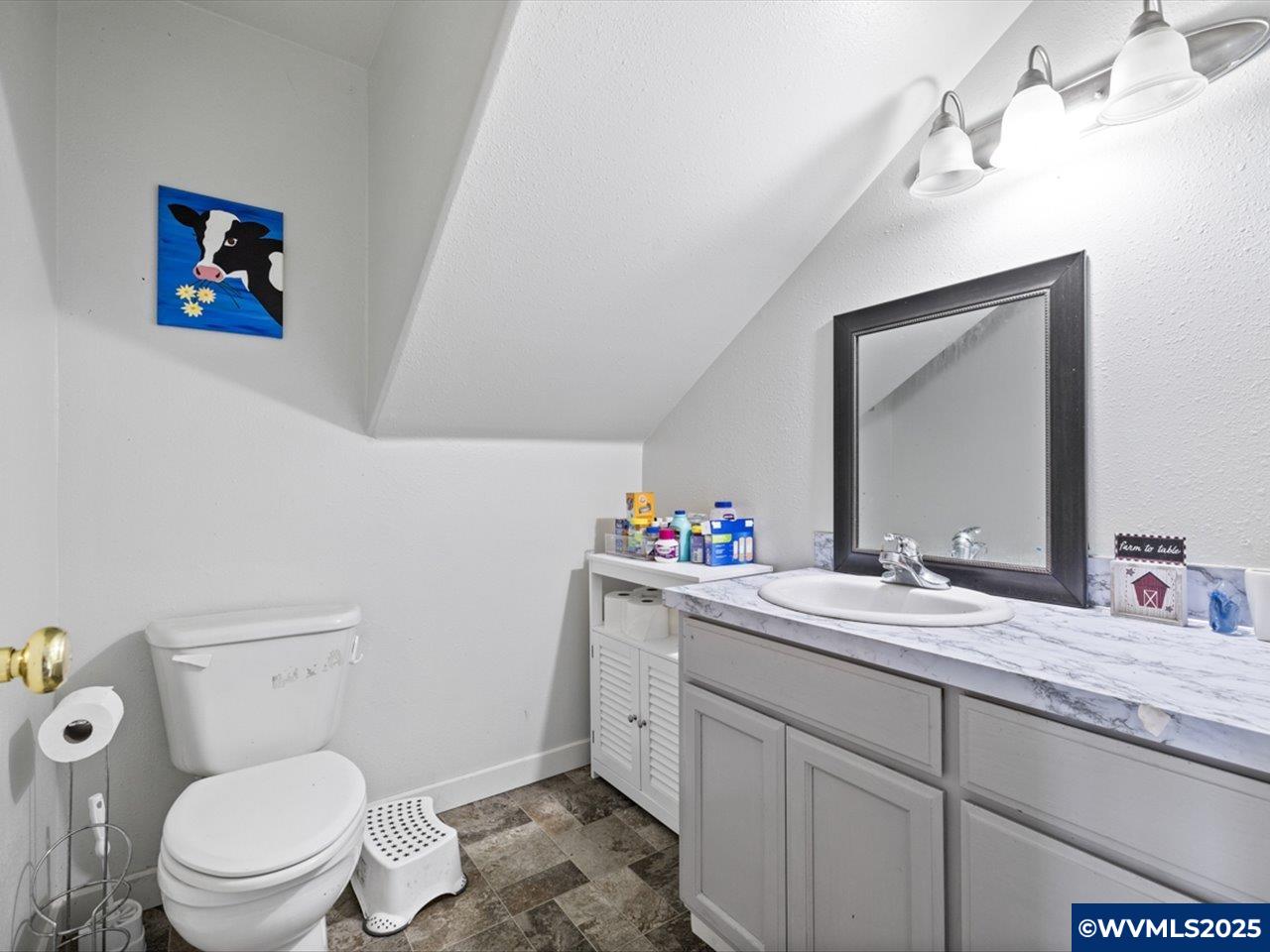 733 Walker Road Lebanon, OR 97355 - Photo 7 of 23 Gallery Image 7