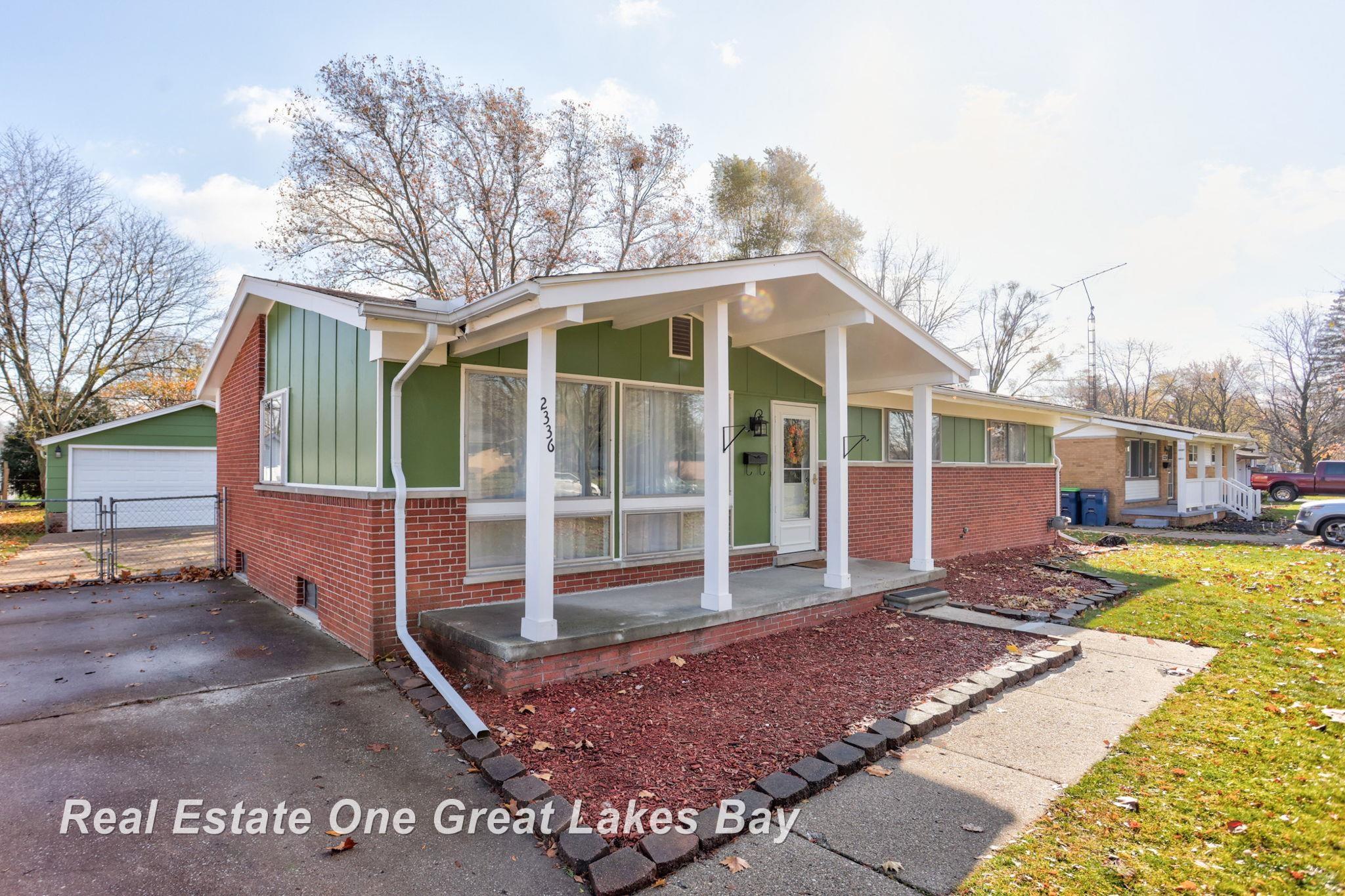 2336 Bock Road Saginaw, MI 48603 - Photo 3 of 33 50127878-2.JPG