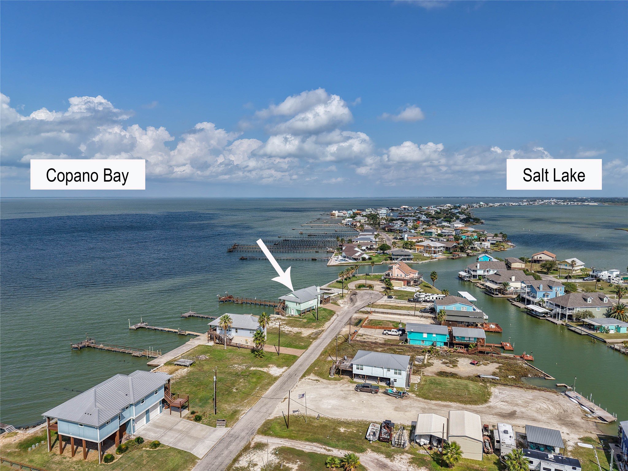 740 Copano Cove Road Rockport, TX 78382 - Photo 3 of 35