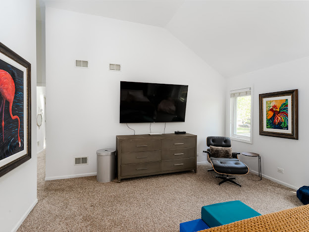 918 Meadow Road Northbrook, IL 60062 - Photo 21 of 38 a living room with furniture and a flat screen tv