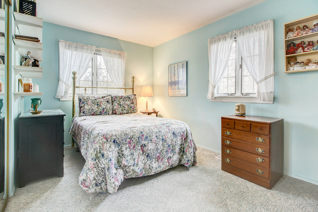 21W164 Canary Road Lombard, IL 60148 - Photo 14 of 22 Gallery Image 14