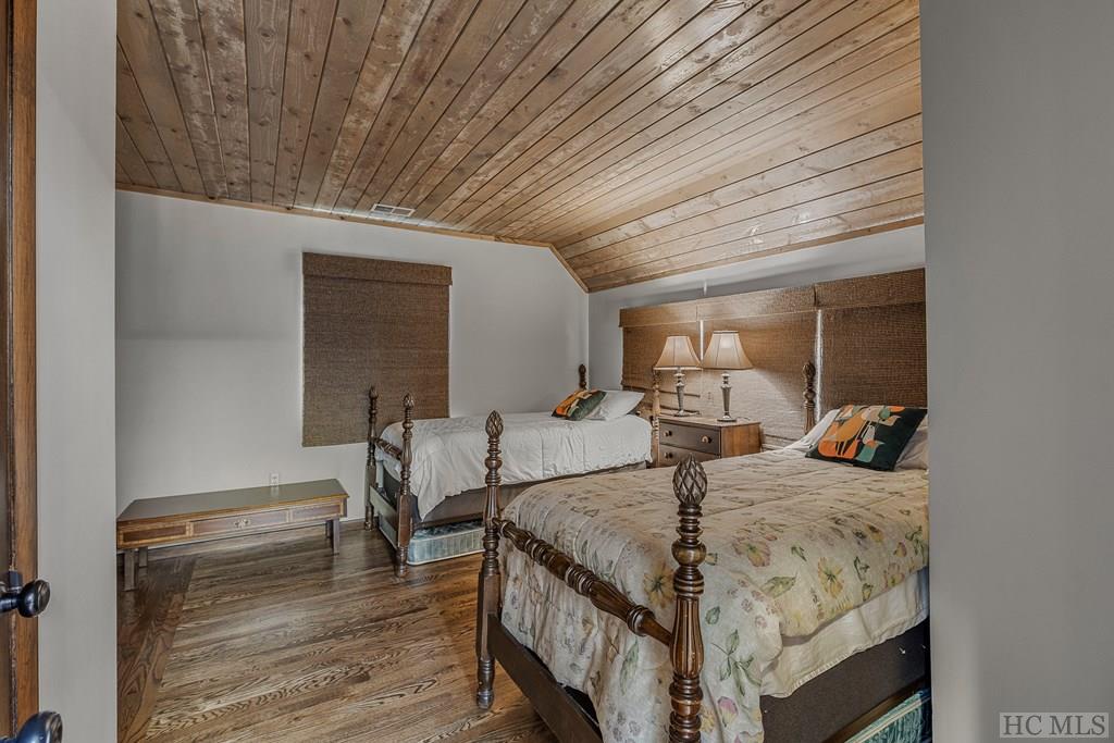 118 Eagle Ridge Road Sapphire, NC 28774 - Photo 41 of 44 Gallery Image 41