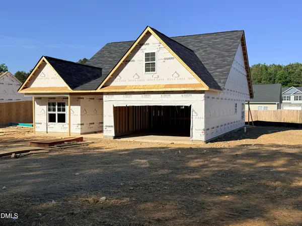 $304,900 | 30 Loganberry Avenue, Bunnlevel, NC 28323