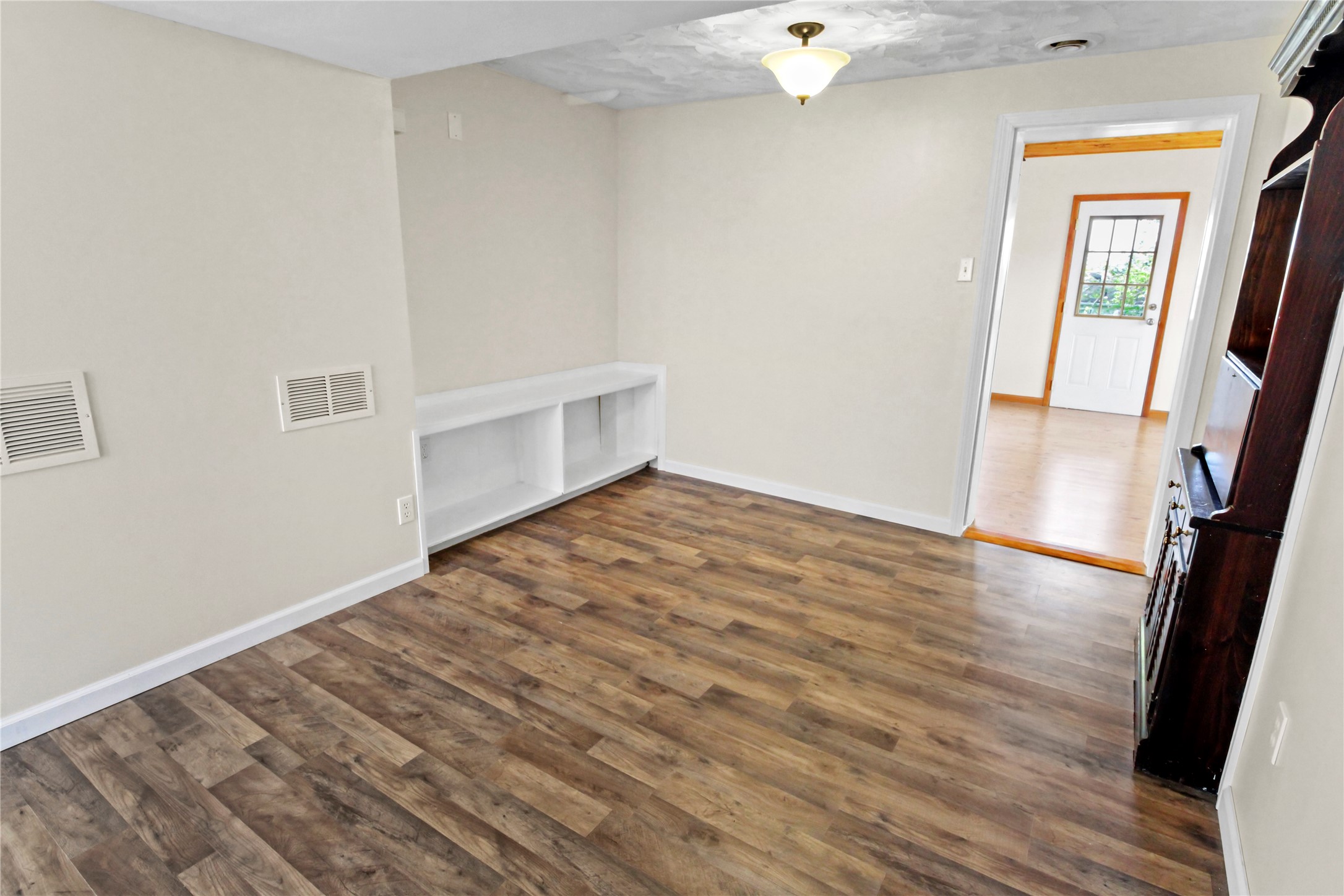 8 Larchmont Road Owego, NY 13827 - Photo 7 of 49 Gallery Image 7