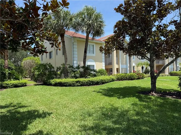 $2,400 | 7750 Jewel Lane, Unit 101, Naples, FL 34109
