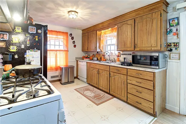 $430,000 | 270 Woodward Avenue, East Providence, RI 02914