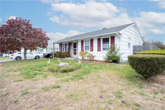 $430,000 | 270 Woodward Avenue, East Providence, RI 02914